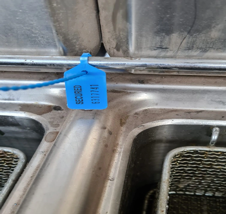 Friteuse à gaz 2 cuves de 7L sur armoire d'Occasion