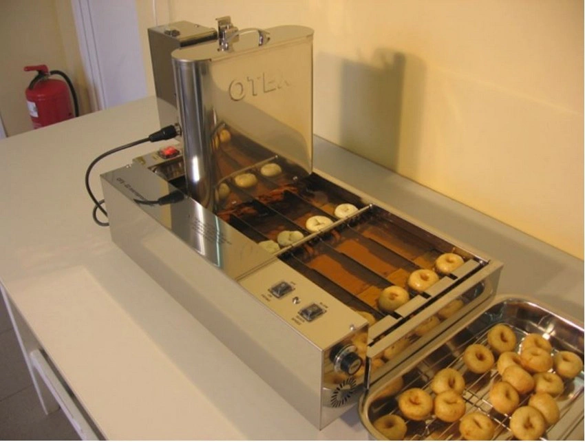 Mini machine à beignets 2,1 kW